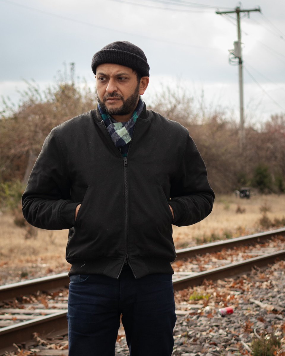 csoutpoststl's tweet image. The Reversible Bomber Jacket by Signature is the perfect guardian for gusty and cold weather. It features a durable Hungarian Military cloth exterior and a quilted Thinsulate interior that keeps you warm up to 30 degrees. 

bit.ly/sigreversibleb…