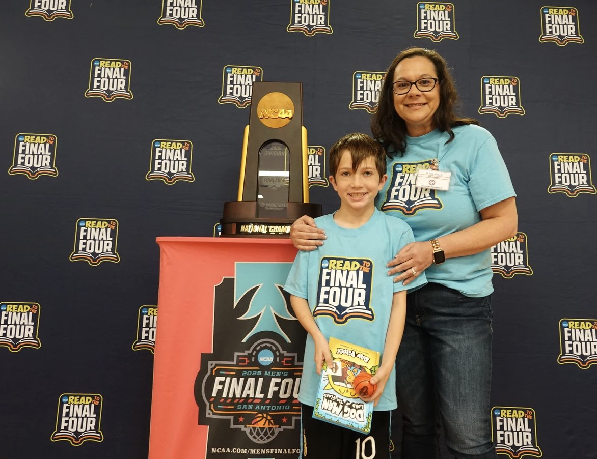 NEISDLibrary's tweet image. Third graders throughout @NEISD are participating in the NCAA Read to the Final Four® Challenge. To celebrate reaching an impressive 46 solid days of reading so far, @HuebnerHuskies students took part in a reading rally and had the chance to meet @churchillhoops!