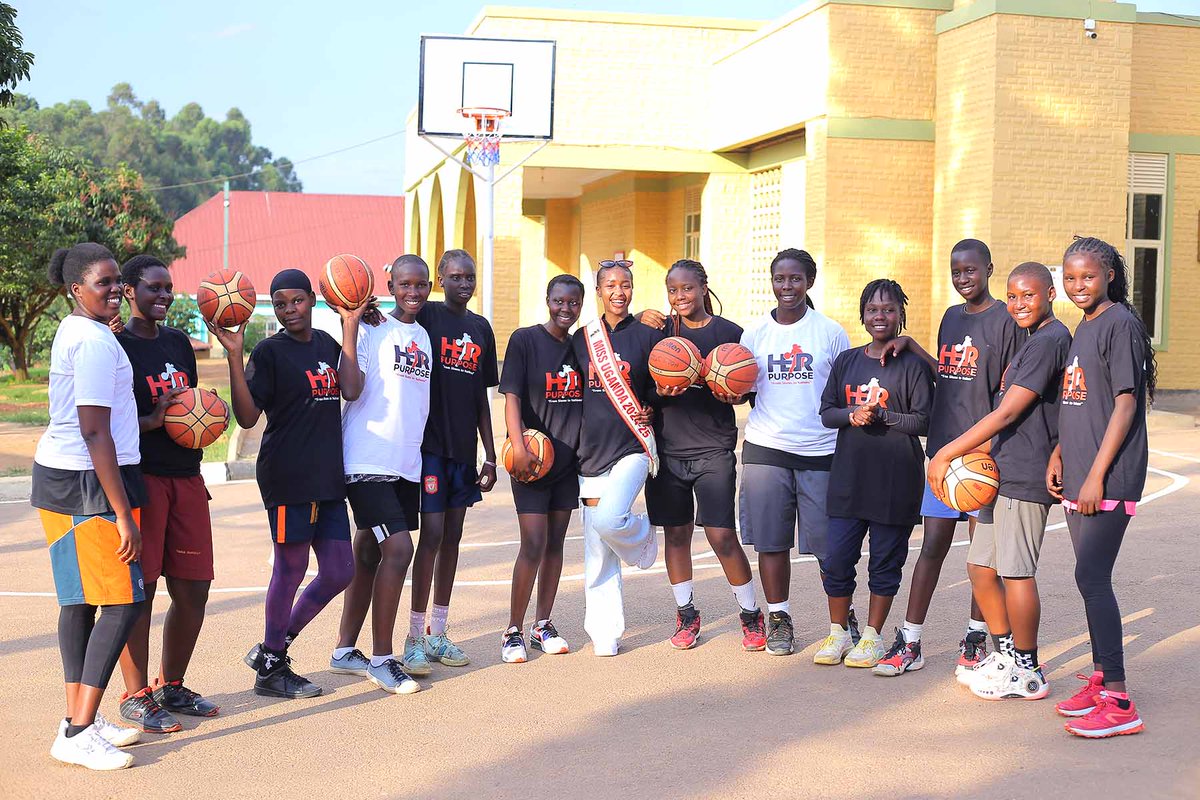 slumstonations's tweet photo. A moment to remember! Miss Uganda @NatashaNyonyozi Mr. Uganda with HER PURPOSE Basketball Campers, capturing the joy, inspiration, and empowerment shared during the camp. #HerPurpose #Inspiration #EmpoweringGirls #BasketballForChange https://t.co/KBQgtvegZv