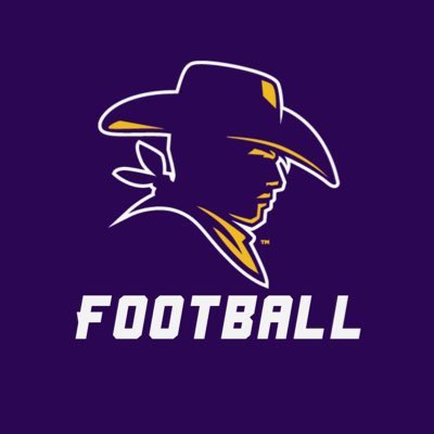 CoachTCortez's tweet photo. Thanks @coachfanning93 at @HSUCowboys for coming by San Angelo Lake View Football @LV_CHIEFS_FB !! Got some dogs in the making!! https://t.co/xxIeuvTaS7