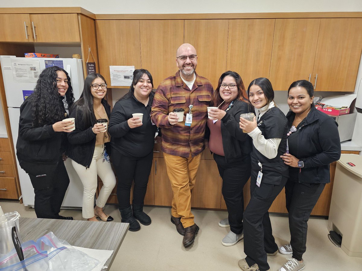 RevRudyRubio's tweet photo. Coffee with the Rev. in Compton! #Compton #HoodGrace #MLKCH #Watts #Willowbrook #SouthLosAngeles https://t.co/r6667bcQvR
