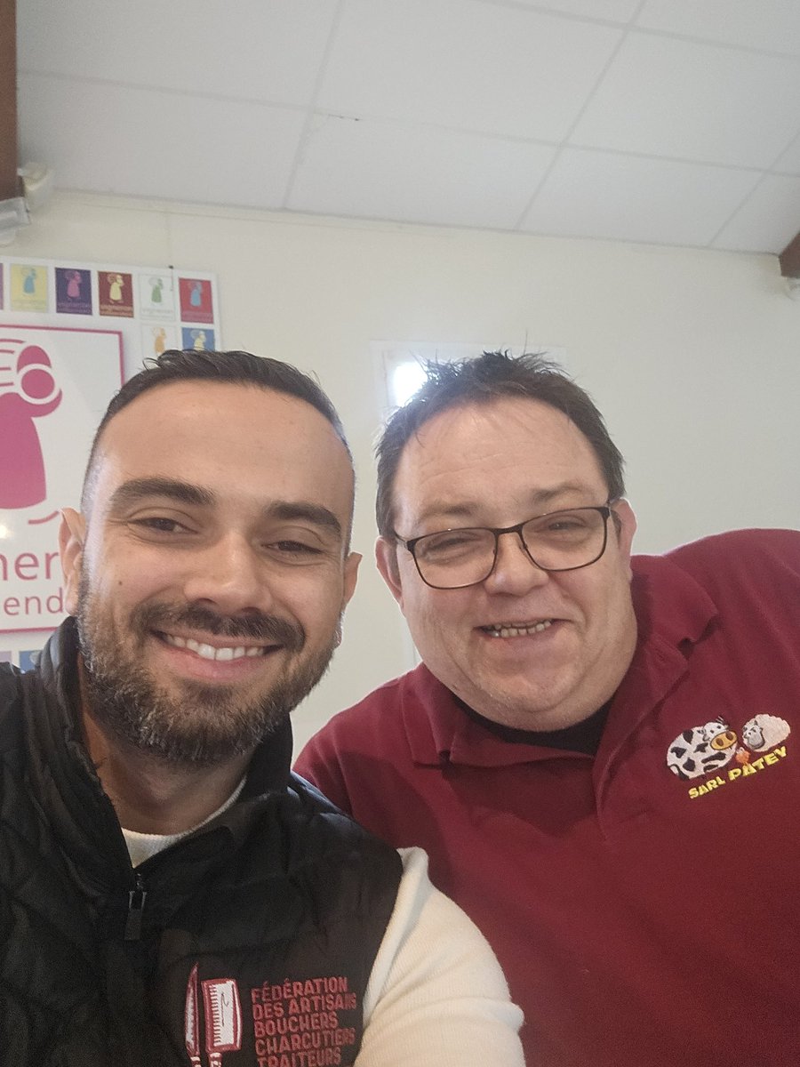 marques_fx33's tweet image. Présent au dernier Conseil d'Administration d'@Interbev_NA de l'année. Merci à tous les acteurs engagés pour notre filière ! Continuons à valoriser l'élevage et les productions locales. #Interbev #NouvelleAquitaine #FilièreElevage