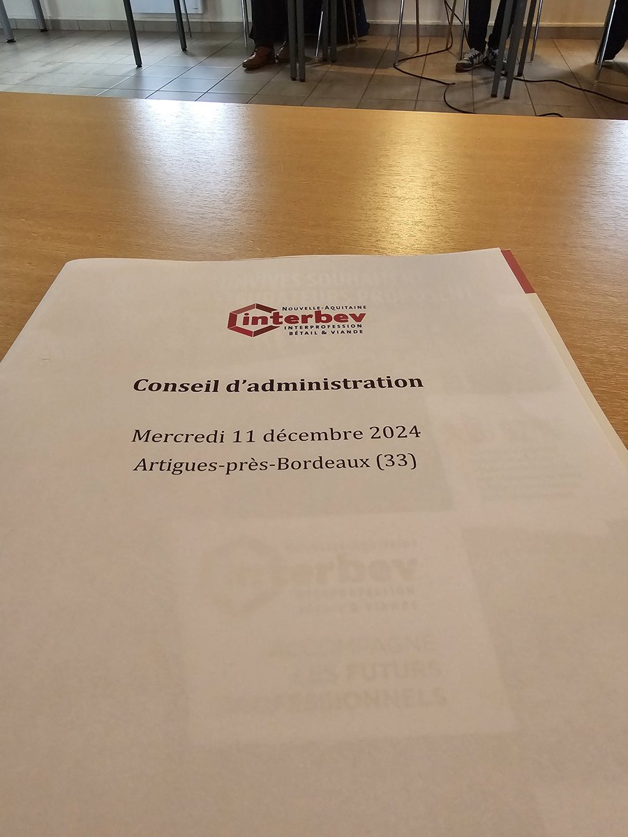 marques_fx33's tweet image. Présent au dernier Conseil d'Administration d'@Interbev_NA de l'année. Merci à tous les acteurs engagés pour notre filière ! Continuons à valoriser l'élevage et les productions locales. #Interbev #NouvelleAquitaine #FilièreElevage