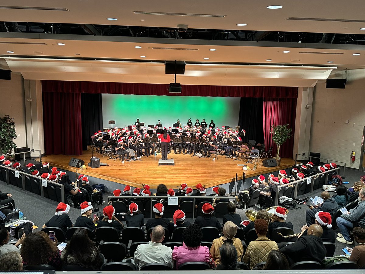 Amanda Fielder tweet media