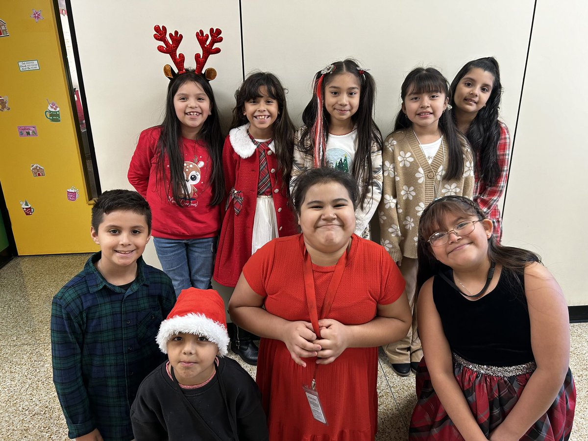StephensES_AISD's tweet photo. Day 6 of 12 days to Winter break: Wear your Holiday Finest! @Arcos1968 @BenjaminVoss_ @maty_orozco @drgoffney https://t.co/oy8PqdOJB2