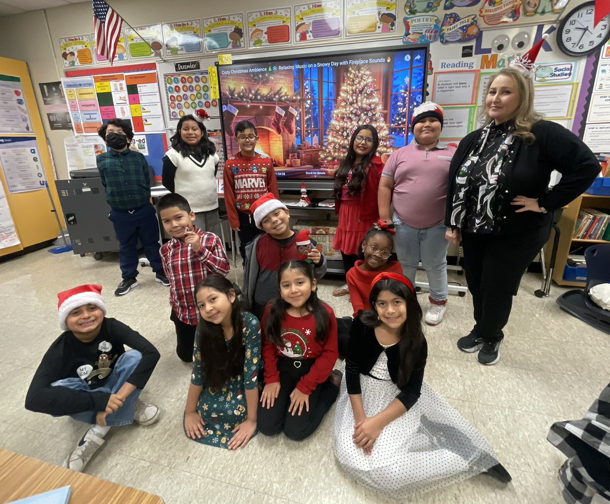StephensES_AISD's tweet photo. Day 6 of 12 days to Winter break: Wear your Holiday Finest! @Arcos1968 @BenjaminVoss_ @maty_orozco @drgoffney https://t.co/oy8PqdOJB2