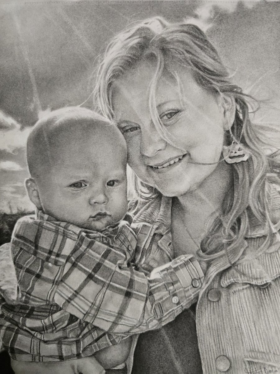 Charcoal portrait:)
#traditionalart  #artmoots