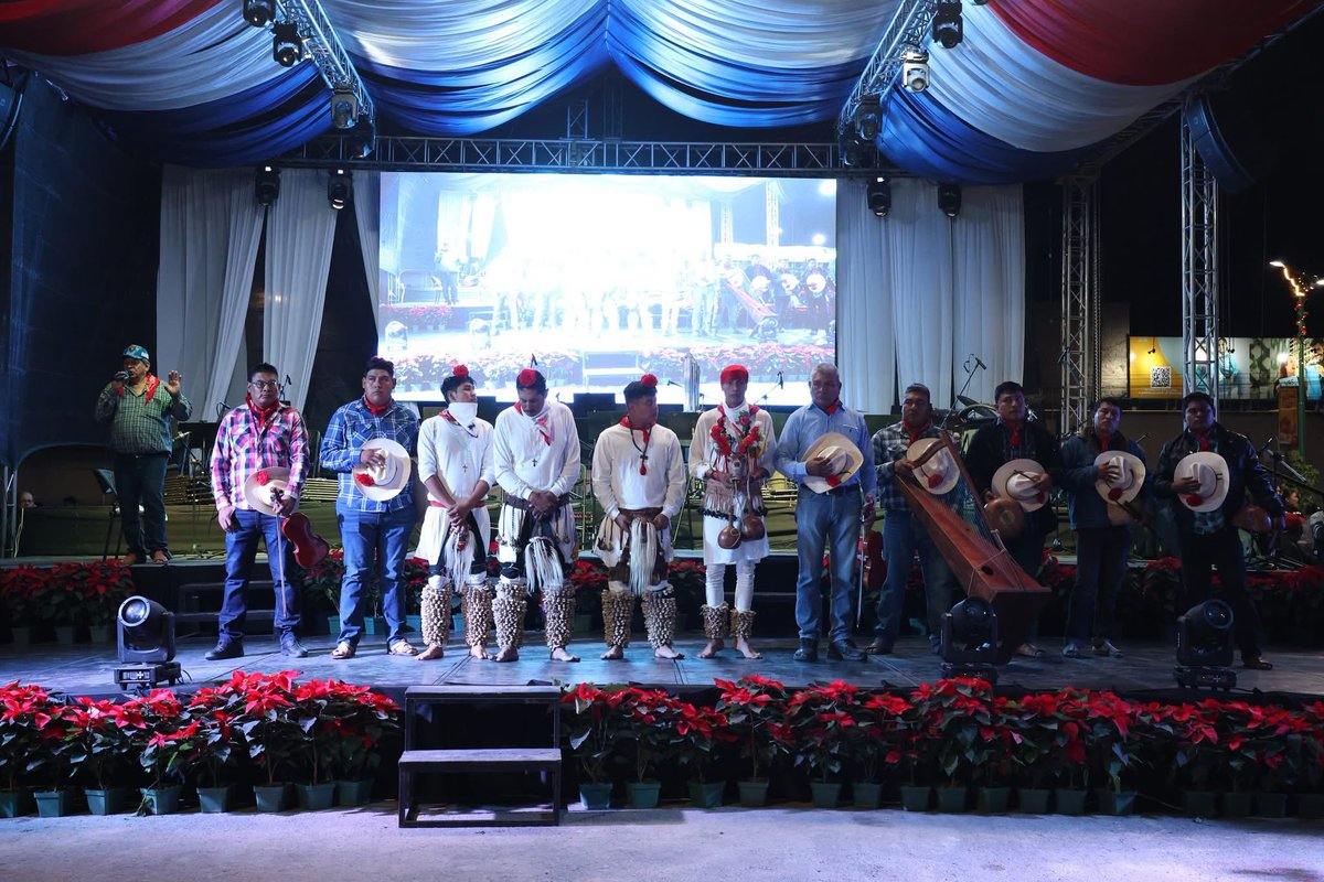 AlfonsoDurazo's tweet photo. Me llena de orgullo compartir que Sonora representó a México en la conmemoración de los 500 años de la ciudad de Quetzaltenango, en #Guatemala.

Llevamos nuestras tradiciones y cultura ante los ojos del mundo, reforzando los lazos culturales entre ambas naciones. 🇲🇽🤝🇬🇹 https://t.co/dpgi1Z7fjn