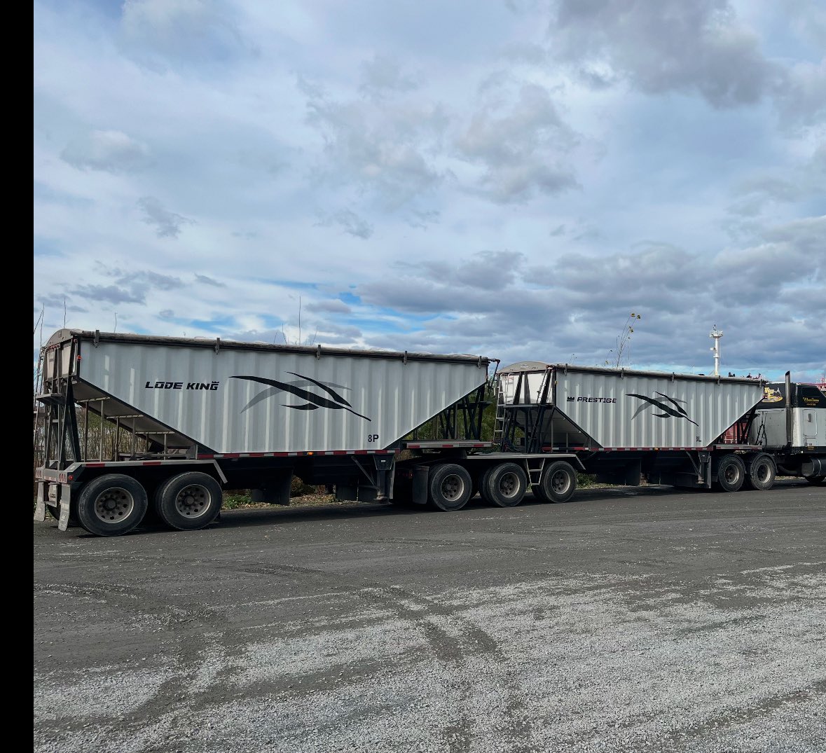 2020 lode king prestige super Bs for sale.  $90000 Canadian New brakes &amp; drums in 2024 saftey 
Michels roll tarp 

Ready to haul