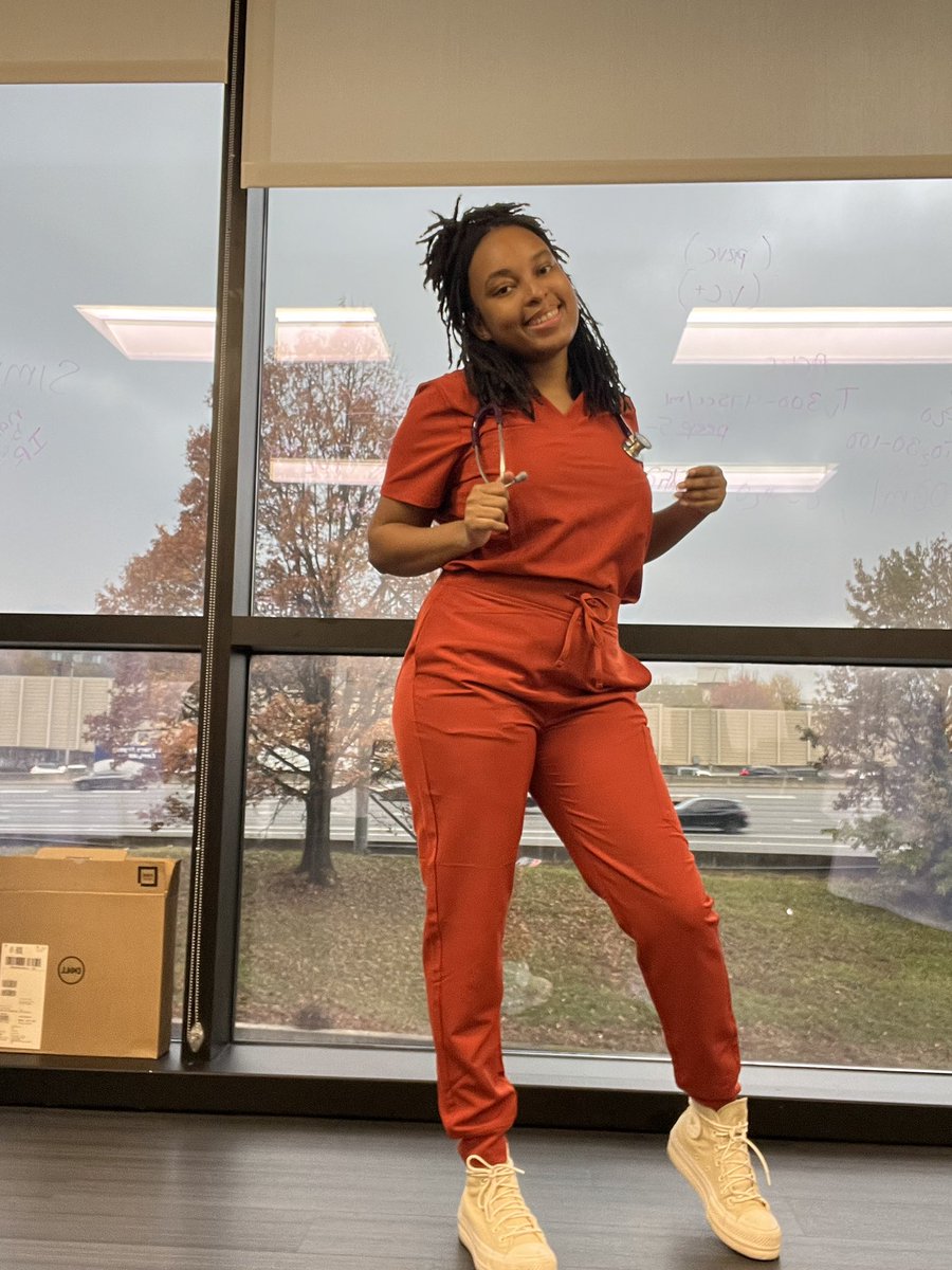 Got to spend my birthday doing what I love 🧡🩺👩🏾‍⚕️