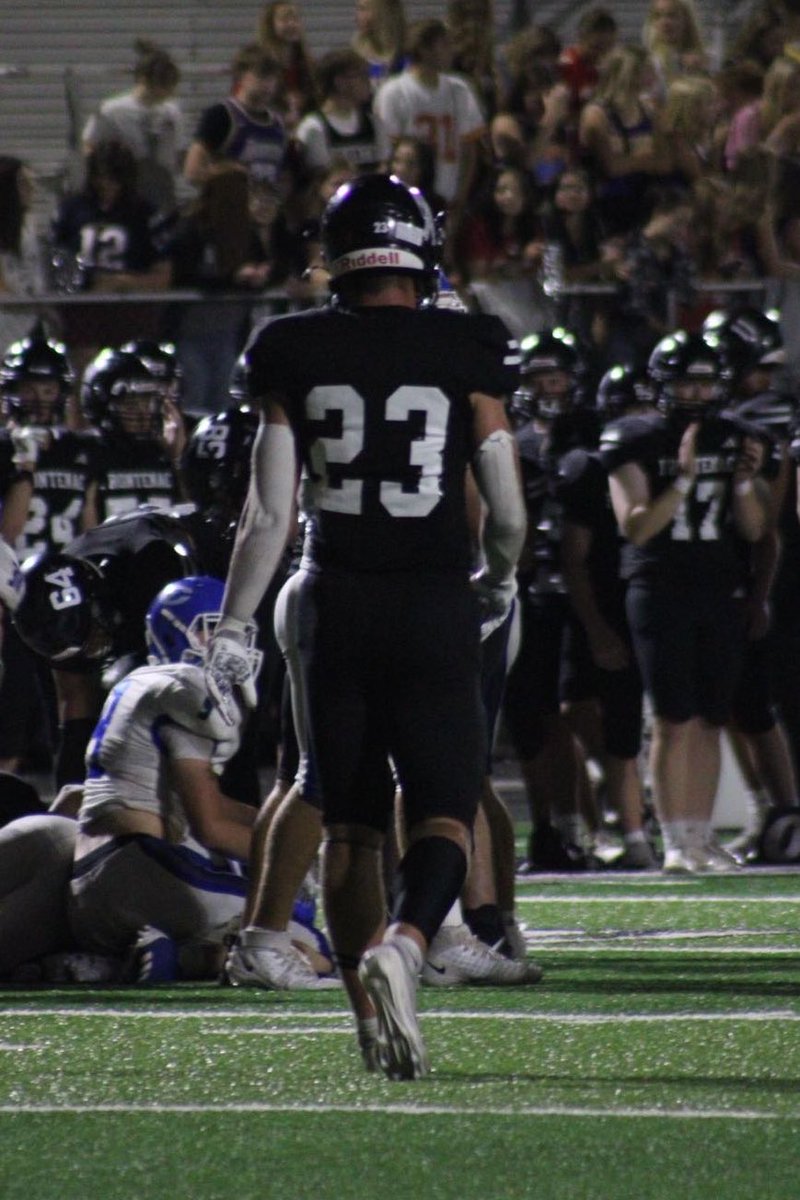 jaydenhoughton6's tweet photo. Blessed to be named 1st team All-State Tight End! @sportsinkansas https://t.co/rmkwe0BYdS