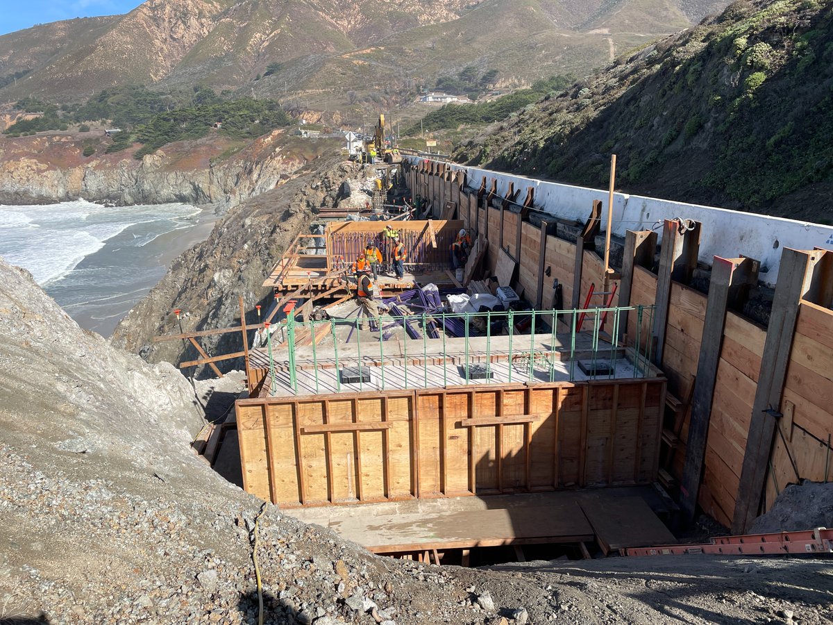 CaltransD5's tweet photo. Due to forecasted high winds, Caltrans has moved the 24-hour full closure of Highway 1 at Rocky Creek from its previously announced start date of Friday, Dec. 13. Caltrans is now scheduled to fully close Highway 1 at Rocky Creek for 24 hours starting Saturday, Dec. 14 at 10 pm. https://t.co/O9q5rBppeq