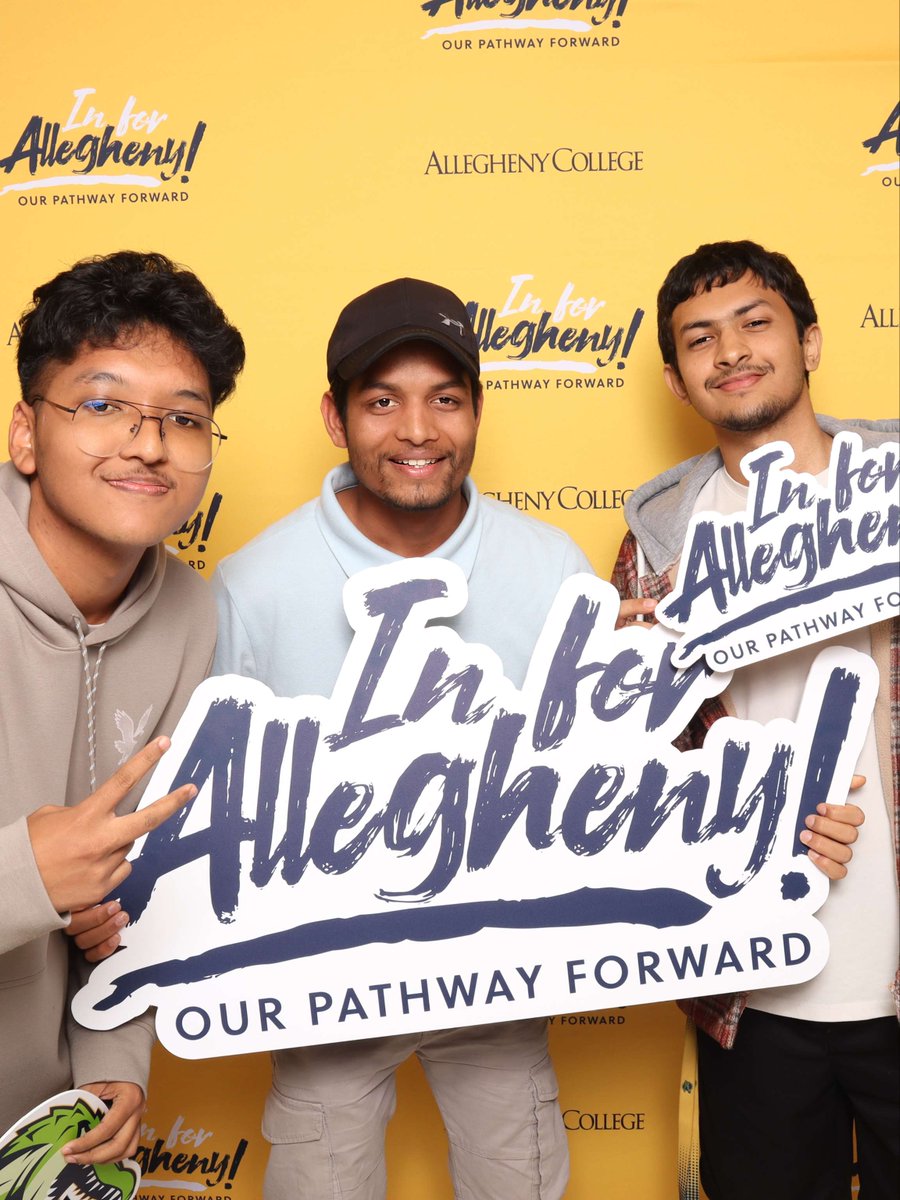 alleghenycol's tweet photo. 🎉 In for Allegheny: Our Pathway Forward 🎉

Our kick-off event was less than two months ago, and there's still a place for everyone to invite, inspire, and invest! Be part of the change 💙💛 https://t.co/gQgAjUq6N7

 #InForAllegheny #OurPathwayForward #PathwayForward https://t.co/XnRIjKhHAr