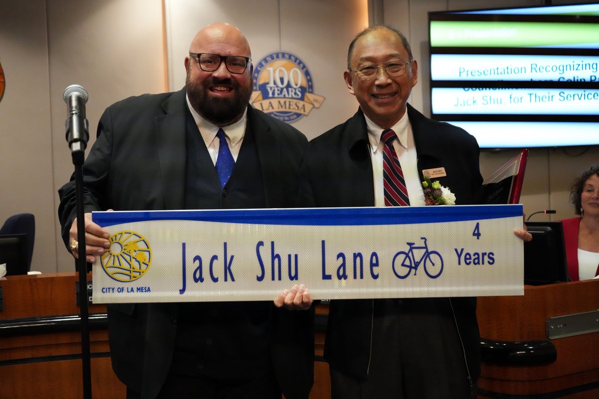 La Mesa Village tweet media