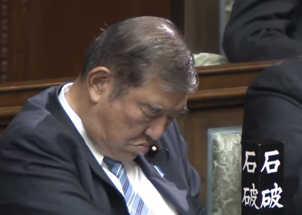 9jGseqhdaiTnrZQ's tweet photo. こんなのでボーナス341万･･･ https://t.co/9equM0fC8t