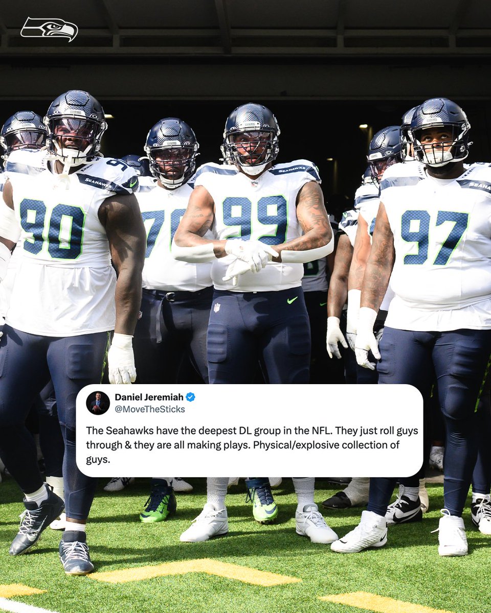Seahawks's tweet photo. Recognition for the big guys. https://t.co/ftKFZGrN6j