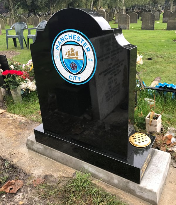 MauriceMajor16's tweet image. @NoelGallagher @liamgallagher 

#stopcryingyourheartout #cityinthemud