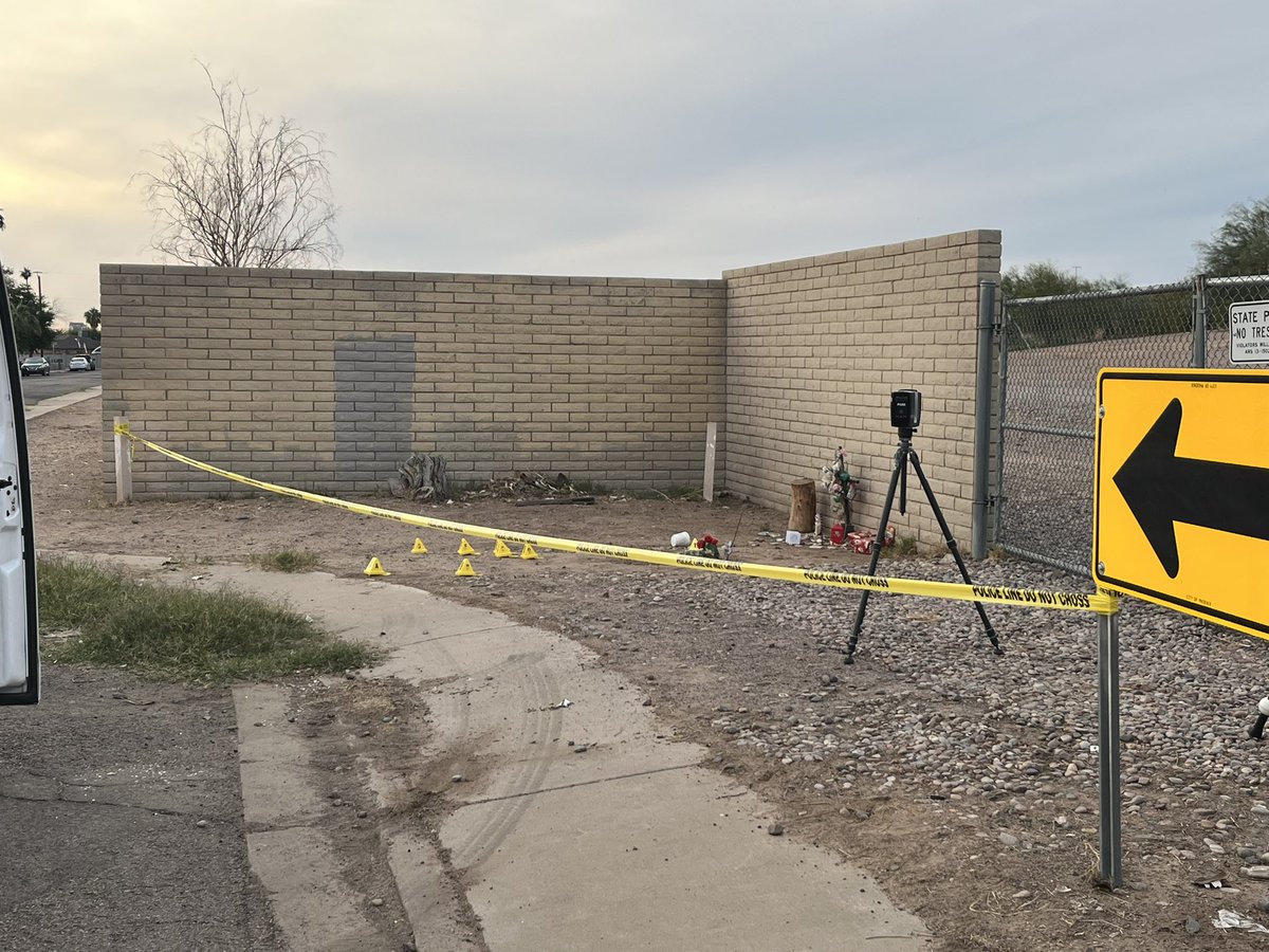 Phoenix Police confirm officers were called to the area of 31st Street and Portland Street about a possible shallow grave being located. One neighbor tells me the crosses have been here for a while - but within the last few minutes Phoenix PD has added crime scene markers. <a href="/abc15/">ABC15 Arizona</a>