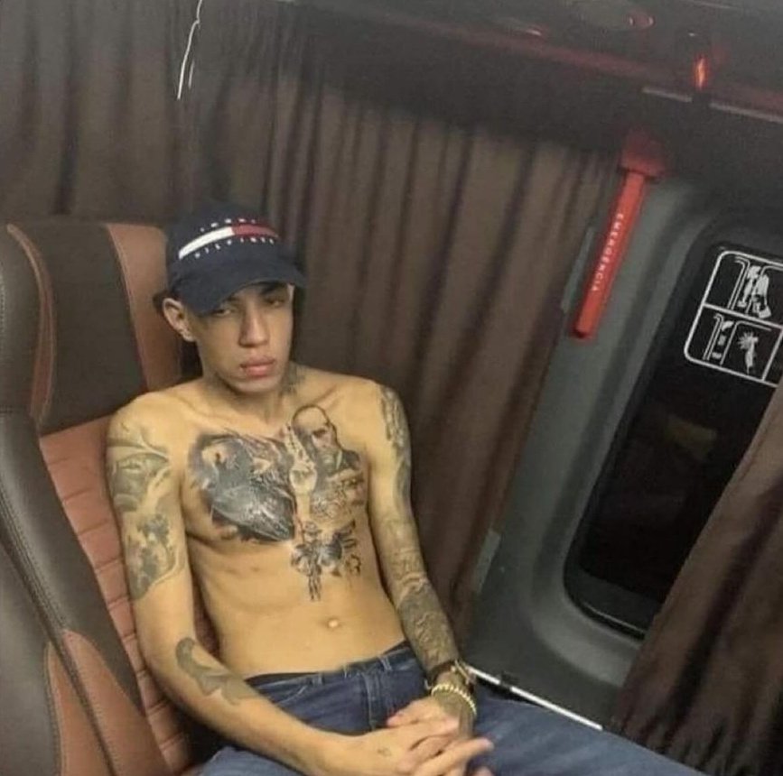 ihlombrei's tweet photo. Eu vendo o parceiro bolar outro depois de fumar 3 https://t.co/M1zPPYSwaB