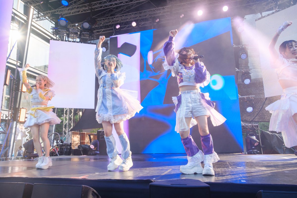 mooncastlesun's tweet photo. @cubelic_hvt @kurokawa_oto @koguma_rin @asami__sana @kurase_asuka @kinugasa_amelie @siamjshow 2024/12/1 「#サイアムJショー2024 Day 3」サイアムスクエア バンコク タイ🇹🇭

#CUBΣLIC (@cubelic_hvt) Part 5 @ J-Stage  

#SiamJShow #SiamJShow2024 #JSHOW https://t.co/bRbsruIBzP