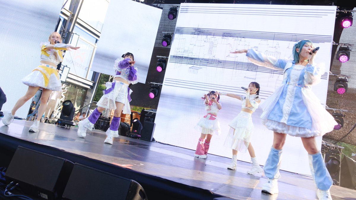 mooncastlesun's tweet photo. @cubelic_hvt @kurokawa_oto @koguma_rin @asami__sana @kurase_asuka @kinugasa_amelie @siamjshow 2024/12/1 「#サイアムJショー2024 Day 3」サイアムスクエア バンコク タイ🇹🇭

#CUBΣLIC (@cubelic_hvt) Part 5 @ J-Stage  

#SiamJShow #SiamJShow2024 #JSHOW https://t.co/bRbsruIBzP