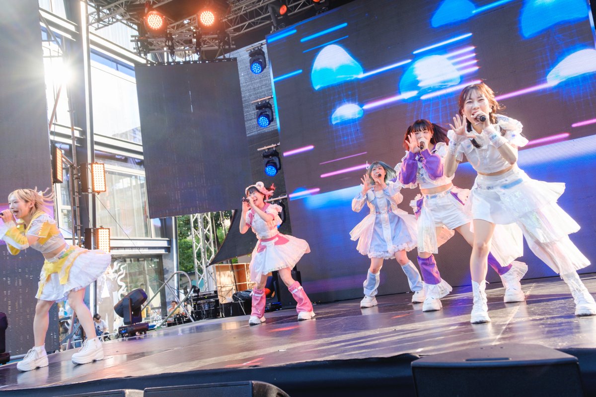 mooncastlesun's tweet photo. @cubelic_hvt @kurokawa_oto @koguma_rin @asami__sana @kurase_asuka @kinugasa_amelie @siamjshow 2024/12/1 「#サイアムJショー2024 Day 3」サイアムスクエア バンコク タイ🇹🇭

#CUBΣLIC (@cubelic_hvt) Part 5 @ J-Stage  

#SiamJShow #SiamJShow2024 #JSHOW https://t.co/bRbsruIBzP