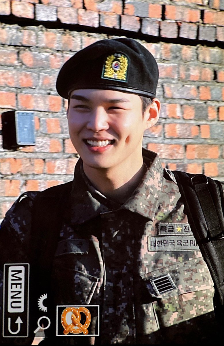 [241212] 전역 pre
    
왔다...🫶🏻🫶🏻
    
#빅톤 #VICTON #딸기프레즐
#임세준 #세준 #SEJUN