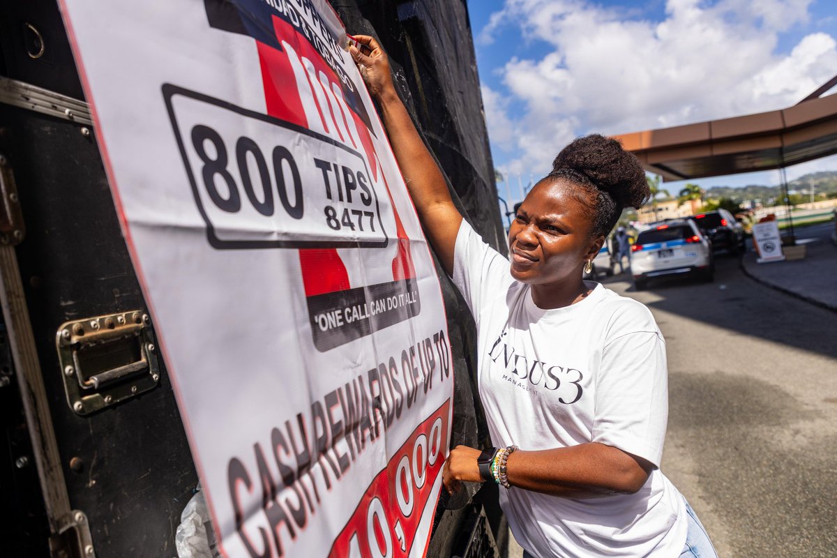Indus3_M's tweet photo. Indus3 hard at work during execution of 800-TIPS drive in Tobago last weekend. Thank you @silverpin.print for trusting  us with your execution. 

#womanatwork
#WCW 
#planexecutemanage

📸: @kascamphotography https://t.co/7B49nASes4