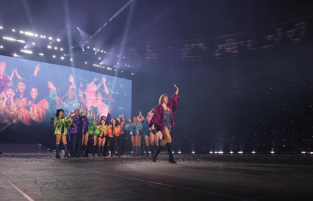 PopCrave's tweet photo. Taylor Swift bids farewell to The Eras Tour in new post:

“It was rare.
I was there.
I remember it. ♥️” https://t.co/EN7cUnGwkI