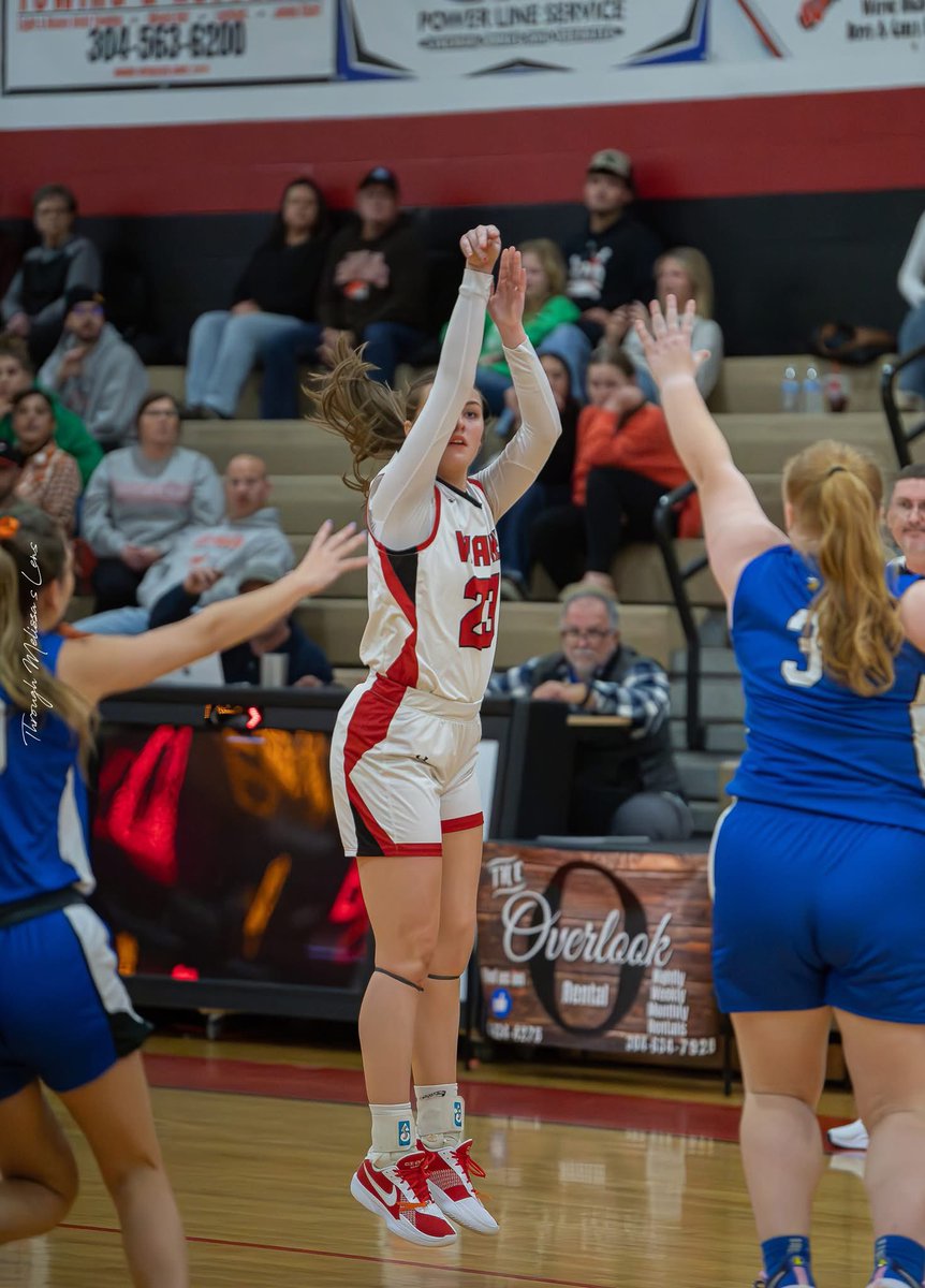 ChasitiStacy's tweet photo. @MiKaylaStacy25  Senior season in full swing: 2-0 for the Lady Pioneers !! 🏀 https://t.co/3yxM0fhx0V