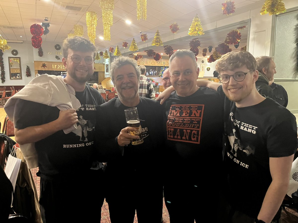 stevenrpowell's tweet photo. @TMTCHmusic great gig in Leeds tonight with my boys. I’ve watched this band for 40 years….. looked like they had so much fun on stage tonight https://t.co/qIbq2jc4Xd
