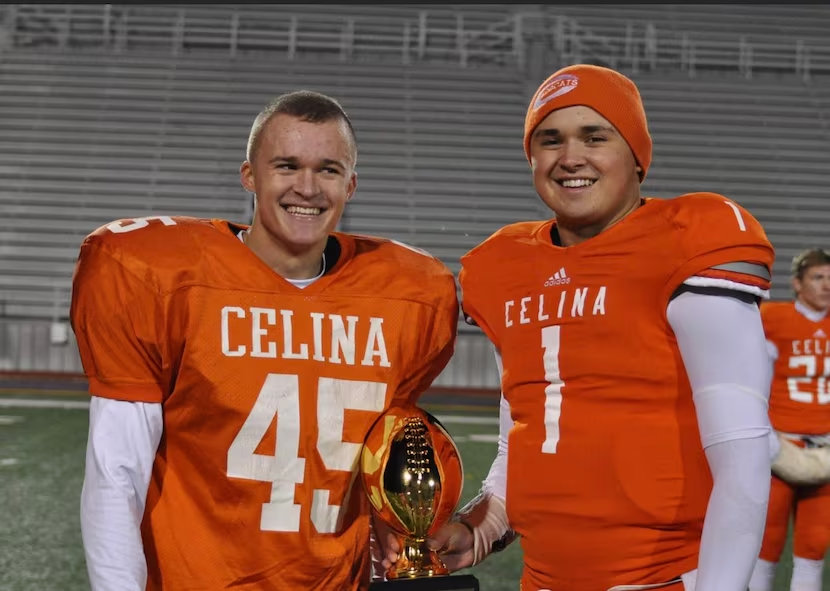 SportsDayHS's tweet photo. Celina has been a fixture in this family for decades.

With his sons by his side, Bill Elliott once again has the program near the doorstep of state championship glory. 🏆

@t_myah brings you more on Celina's three Coach Elliotts:
https://t.co/y2WdsH4Bpa https://t.co/MsSV665ng8