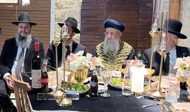 CHAZAQ Director Rabbi Ilan Meirov receiving a blessing from the newly elected Chief Rabbi of Israel at the seudat Mitzvah in honor of his inauguration.

The Chief Rabbi publicly praised CHAZAQ for their life changing work.