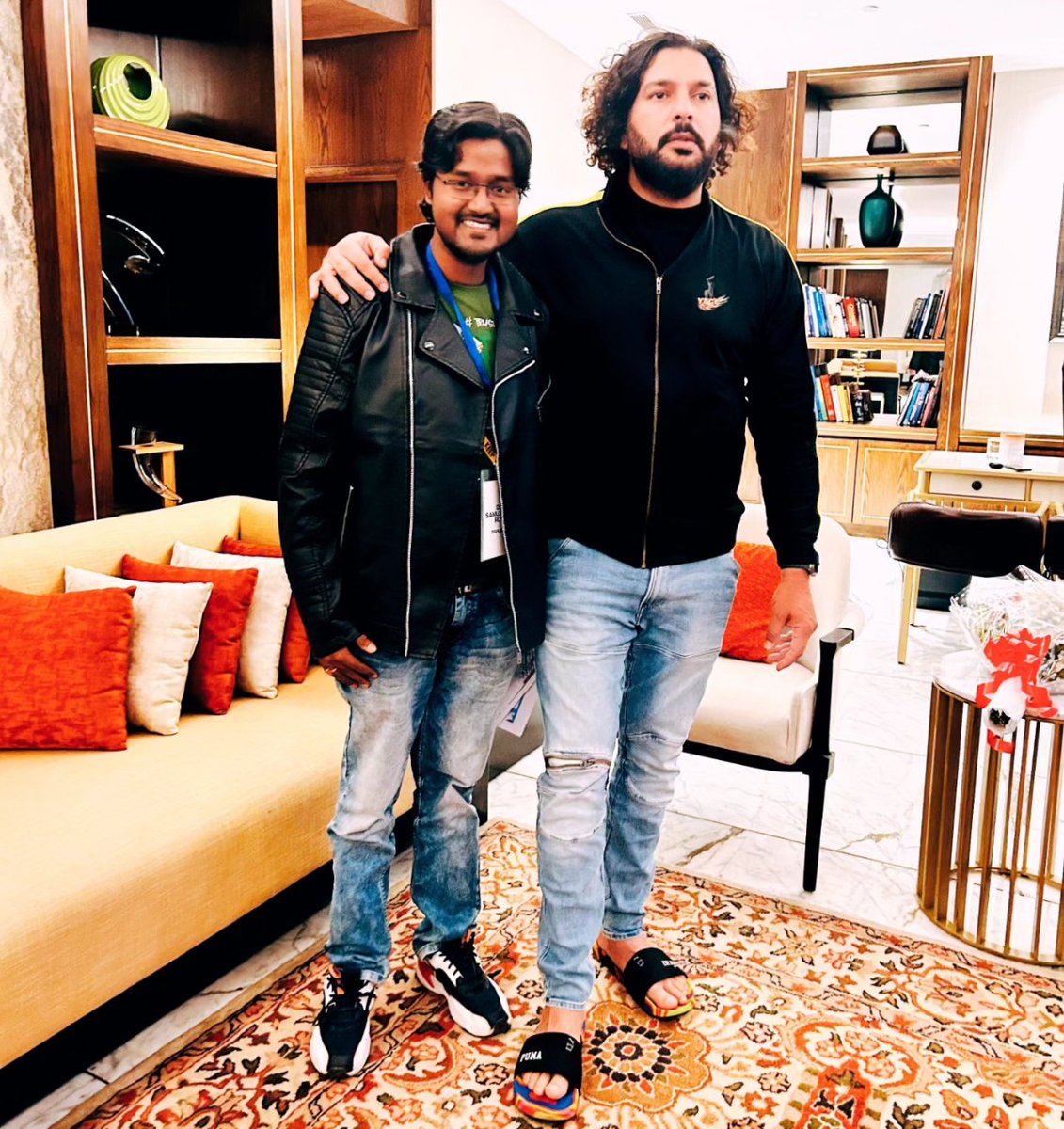 iamSamujjwal's tweet photo. From photo editing to finally having a picture with my idol: 
Happy Birthday @YUVSTRONG12 
Your inspiration and unforgettable moments have been a significant source of motivation...Yuvi Yuvi 💥
Yuvraj Singh G.O.A.T.

#HappyBirthdayYuvi #YuvrajSingh #Yuvi @YuviWorld @Yuviarmy https://t.co/r3gv69XHbL