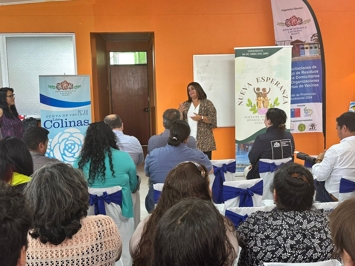 MMAAtacama's tweet photo. La SEREMI @MMAAtacama junto @DPPHuasco @munidehuasco participaron en el cierre de proyectos del Fondo de Protección Ambiental (FPA) realizado en conjunto entre las Juntas de Vecino N°12 Las Colinas y N°11 Nueva Esperanza que busca reducir los residuos domiciliaros en #Huasco. https://t.co/xCpiMxVYfA