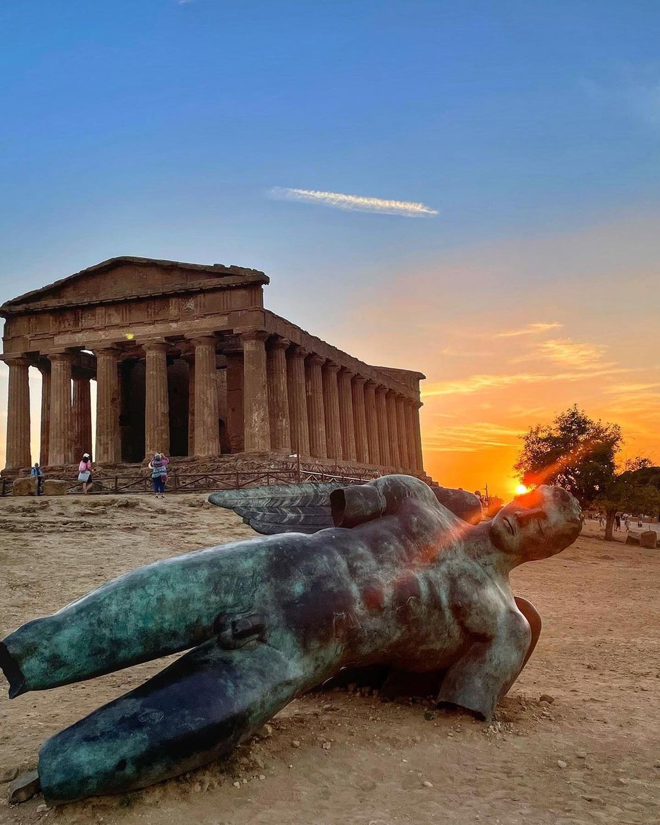 Learn_Sicilian's tweet photo. Discovery the ancient beauty of Agrigento 😍
📱 Download our FREE Learn Sicilian language mobile app on iOS and Android 👇

https://t.co/NVwiodbtBt

#sicily #sicilia #taormina
#palermo #catania #messina #travel
#siracusa #summer #italy #italia #winter #holiday #europe #vacation https://t.co/IcEjX2mJYt