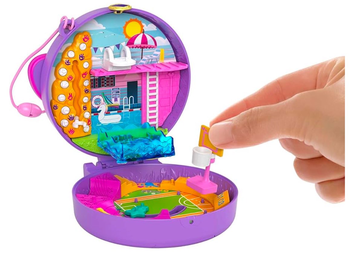 PollyPockets70's tweet photo. Goal! ⚽️Polly Pocket Compact Playset, Soccer Squad #pollypocket #soccer #toy #ad 
https://t.co/Z1m4wopnLG https://t.co/FvLbUQkHfW