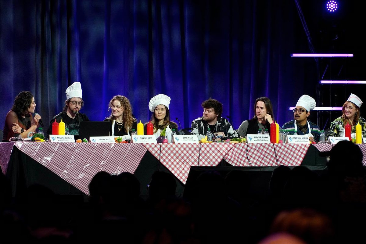 Not around here very much but wanted to post this photo I took at PAX from the Daggerheart panel that I'm low key very proud of since I struggle a lot with shooting in low light #CriticalRole