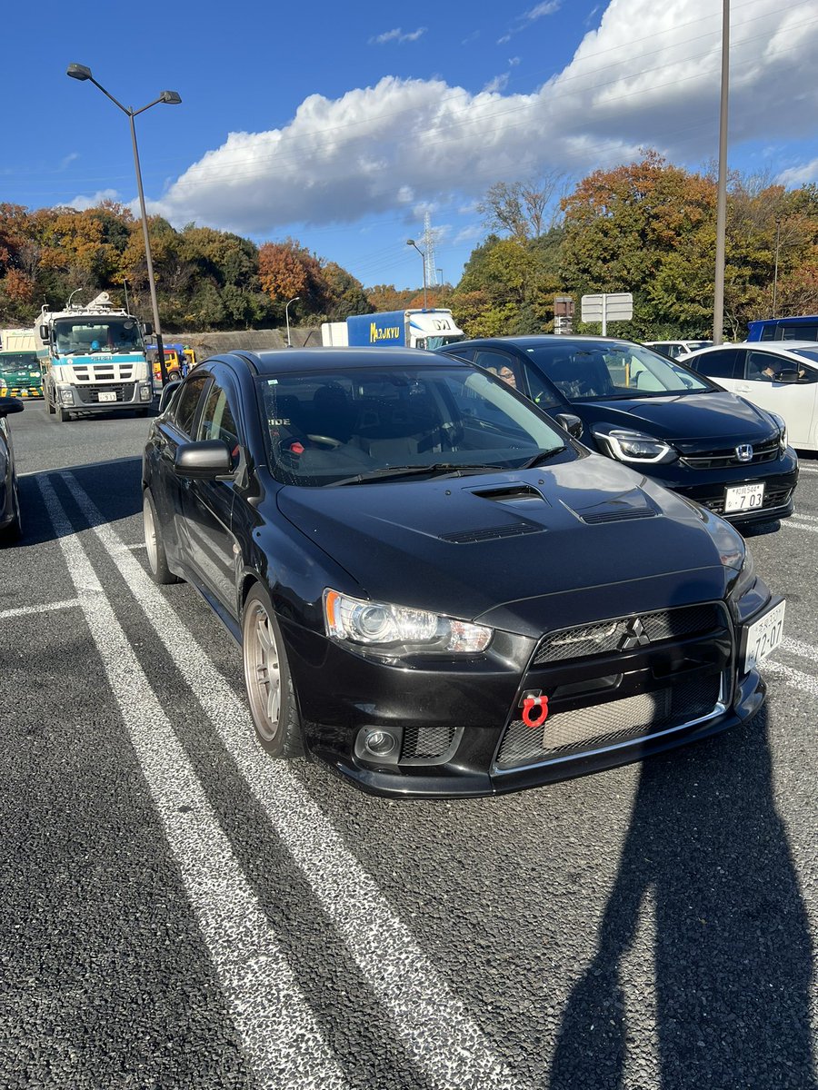 CZ4Ashimasyu's tweet photo. 悩んだ結果AYC新品交換しました
けーたさん本当にありがとうございました🙇‍♂️

しばらく野草生活しようと思います🍀
とりあえず車バカほど汚いので今晩洗車する https://t.co/YxW0Vvf8GJ