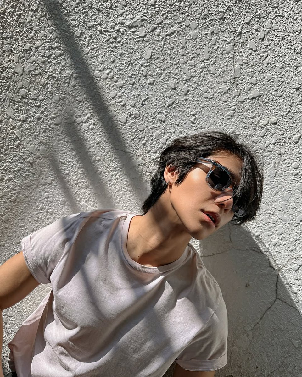 jeffbarcode_l's tweet photo. INSTAGRAM
Actualización de Jeff en su cuenta de IG
"Atrapa la luz, cambia tu estilo. Marcos que cambian de color con la luz.
La última innovación impulsada por la tecnología Transitions®."
#JeffSatur #RayBan #StudioOnSaturn
#RayBanChange #RayBanxJeffSatur https://t.co/AySnKm26ky