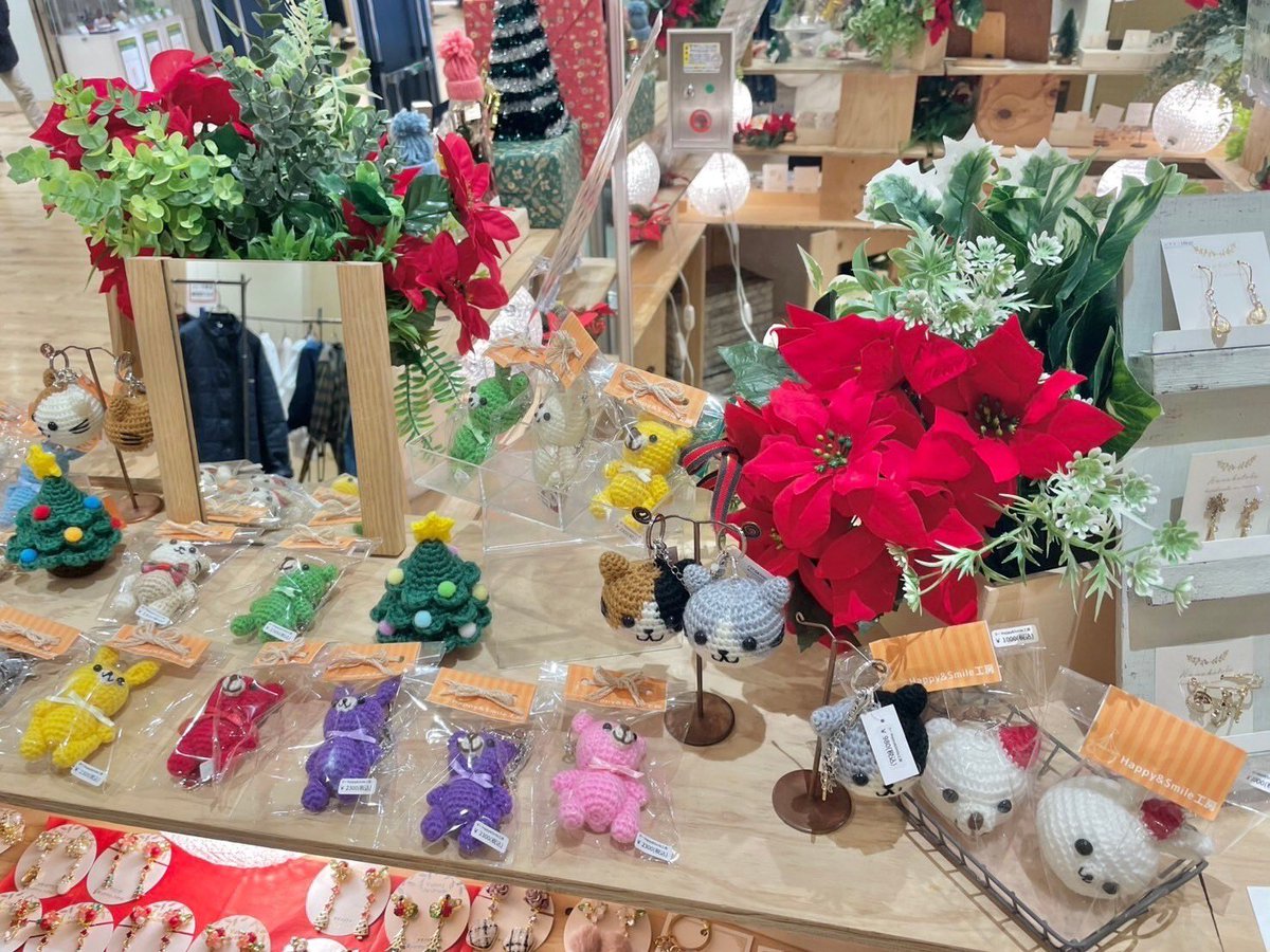 KikuSmile's tweet photo. #ハンドメイドガーデンズ
#グランデュオ立川

12/11(水)〜のPOP UPに参加しております！

クリスマスにぴったりな商品を多数出品しておりますのでぜひ、お越しくださいませ😊🎄 https://t.co/8feNee9TAy