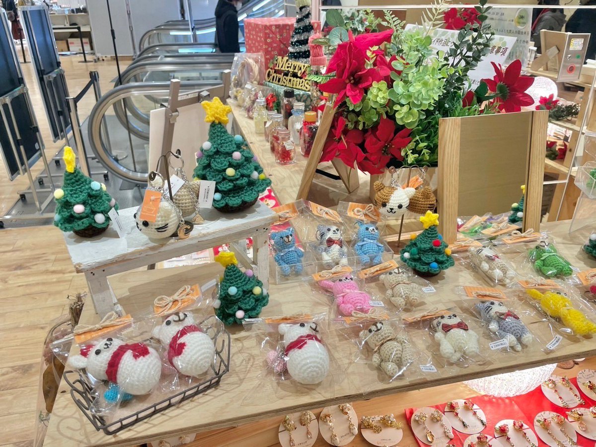 KikuSmile's tweet photo. #ハンドメイドガーデンズ
#グランデュオ立川

12/11(水)〜のPOP UPに参加しております！

クリスマスにぴったりな商品を多数出品しておりますのでぜひ、お越しくださいませ😊🎄 https://t.co/8feNee9TAy