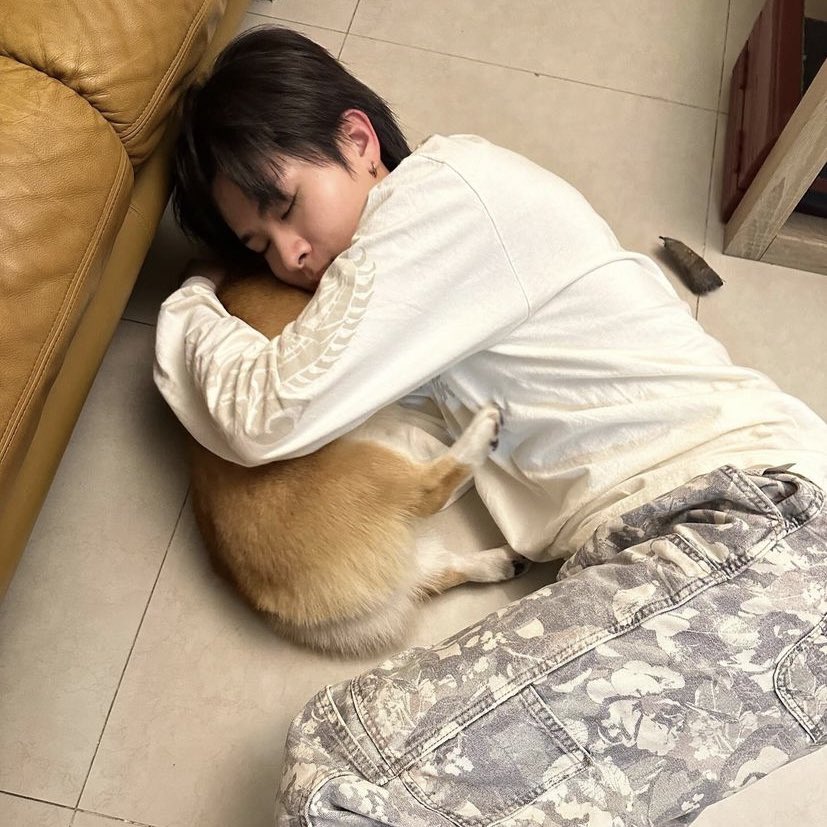 kh1ovele's tweet photo. ไม่กล้าเลื่อนผ่านกลัวไม่ตี๋ก็เต็มขอความช่วยเหลือ https://t.co/YCzX0yenA7
