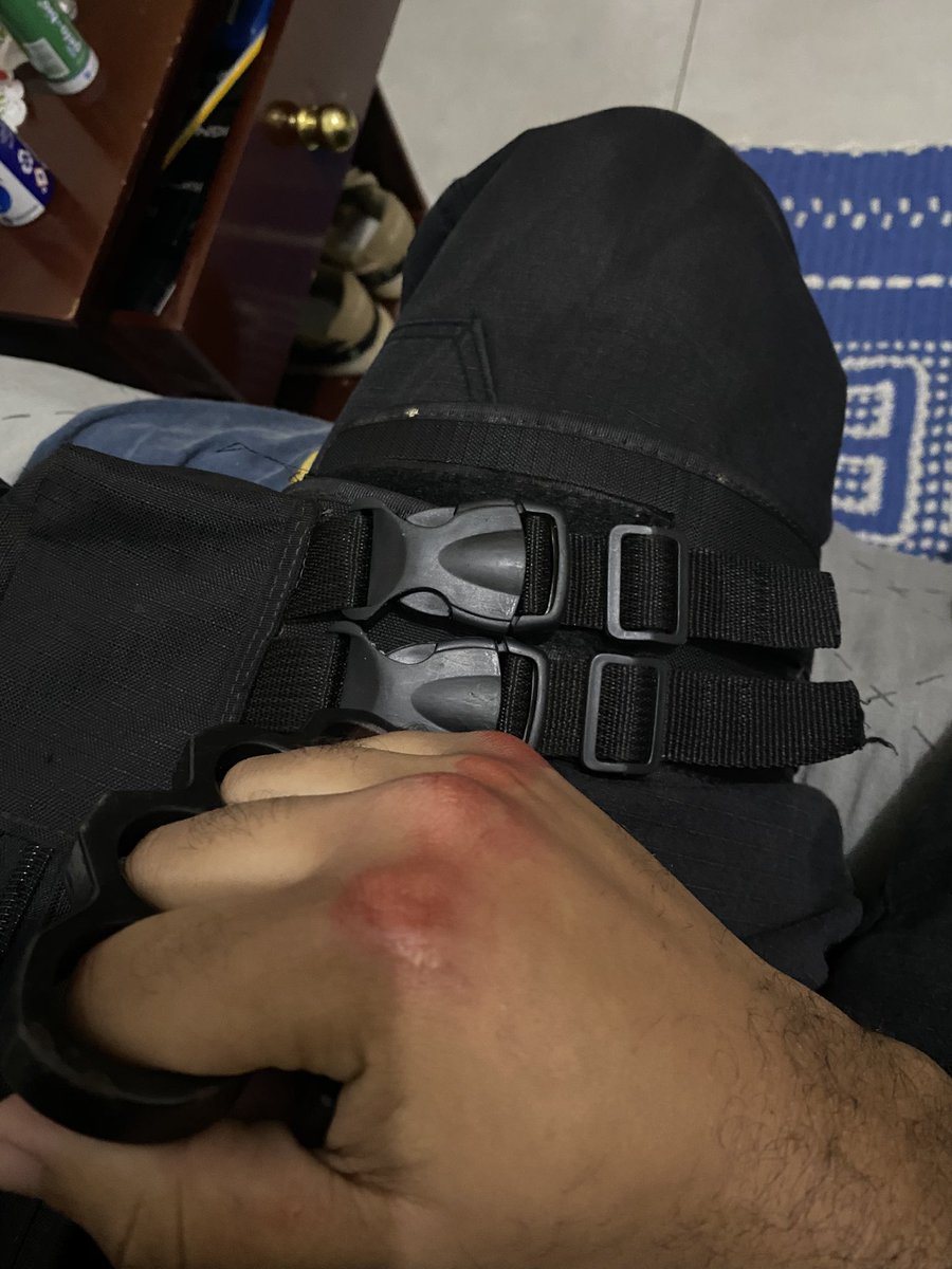 EmanuelNbg007's tweet photo. Aos 8 corajosos que invadiu a arena do estádio do café…
Muito obrigado por deixar eu mais feliz, foi um prazer poder dar conselhos a vcs, até a próxima. https://t.co/CHXwWRVSG1