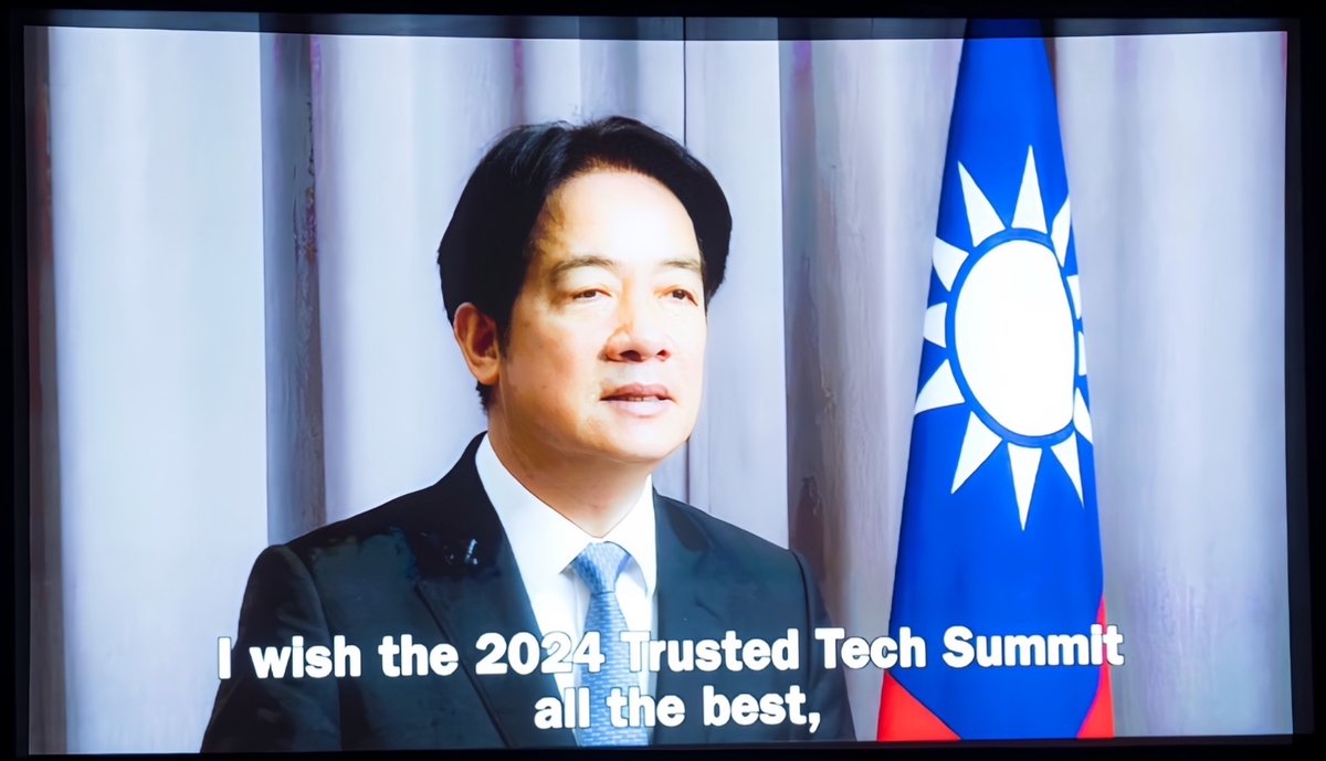 audreyt's tweet image. Privileged to participate in @TechDiplomacy’s #TrustedTechSummit.🙏

The gathering of global leaders from government, tech, business, academia &amp;amp; civil society was great.✅

Agreed! Technology must advance freedom.🆓

Let’s double down on #TrustedTech &amp;amp; #FreeTheFuture🖖—together.