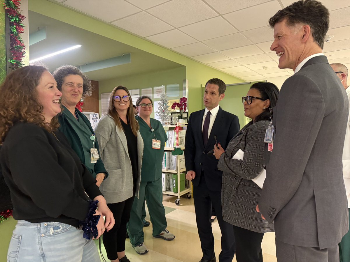 I had an incredibly inspiring visit to SF General this morning, where I met with the nurses and doctors who take care of so many San Franciscans. 

I learned a lot from their addiction specialists. Currently, a third of the hospital population has substance use disorder, and we