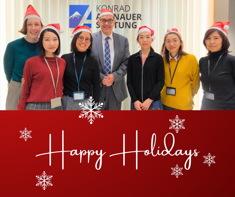 Warm wishes for the holiday season and a happy new year from all of us at KAS Japan! 🎄🌟