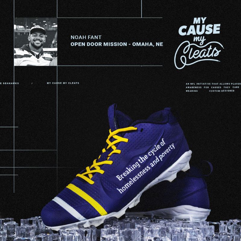 Last chance to bid on Noah Fant's worn &amp; autographed Open Door Mission cleats! 👟 Get your bid in before the auction closes ⭐

Make a Bid:
buy.seahawks.com/collections/cu…