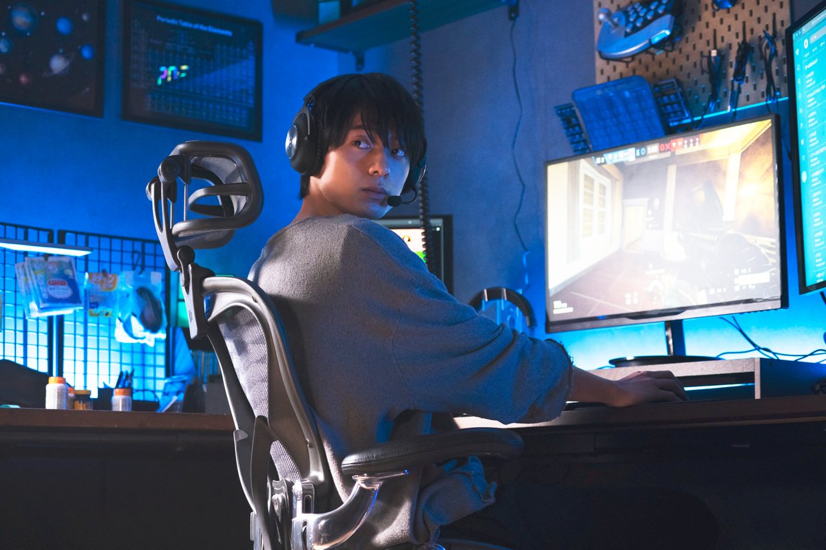 今日は #漢字の日 ！
#映画山田999 が選ぶ漢字はもちろん

＼＼　 \  　/ 　／／
゜.・💛山田💛..。゜
／／　 /　  \　 ＼＼

惜しくも #今年の漢字 には選ばれませんでしたが…
来年こそは「山田」の年に💖

#山田くんとLv999の恋をする  
#映画山田999 3.28(FRI)公開🎮