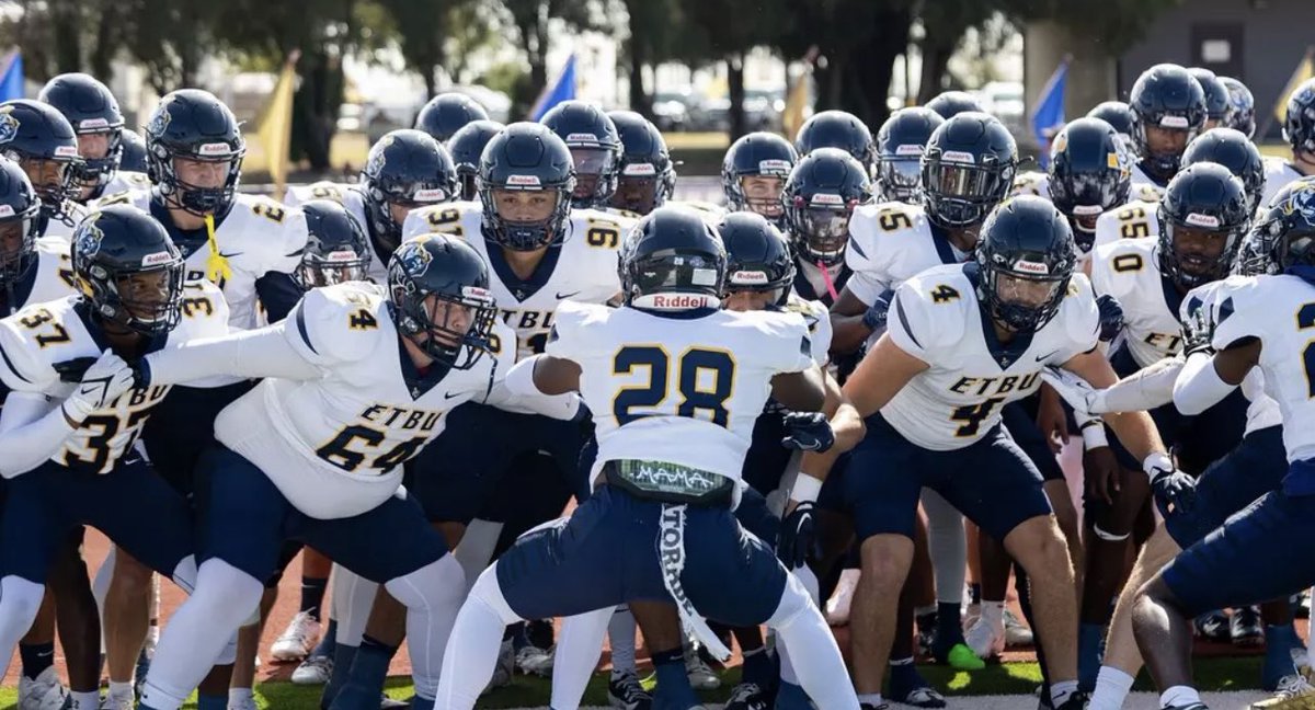 JaydenChevalier's tweet photo. blessed to receive a offer from ETBU 🔵🟡 @ETBUCoachQ  @ETBU_Football https://t.co/B2yBPQFazN